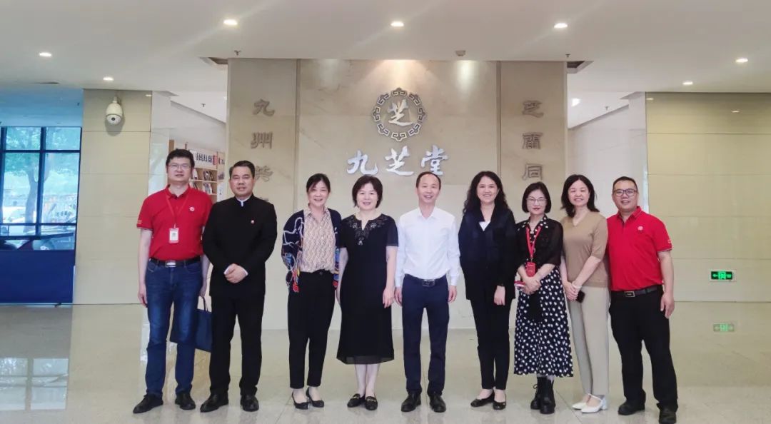 湖南省药品监管局局长黄东红一行莅临太阳成集团tyc9728考察调研